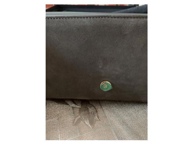 Yves Saint Laurent Kate 99 frange in suede color taupe - vista 4