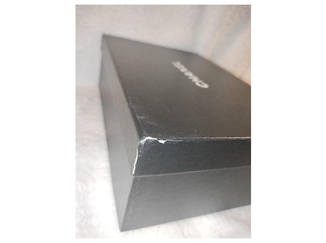 Black empty shoe box Chanel with tissue paper - view 3