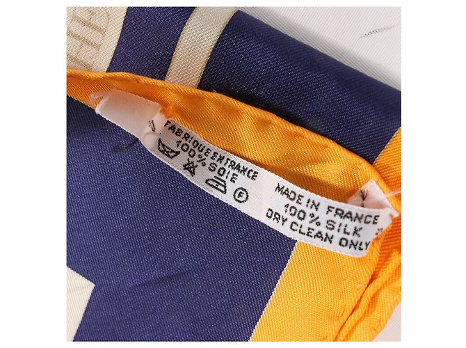 Garden Pañuelo de seda Hermès Carré 90 "ROSERAIE" en amarillo - vista 13