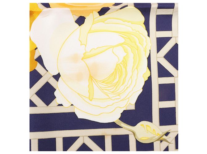 Garden Pañuelo de seda Hermès Carré 90 "ROSERAIE" en amarillo - vista 7
