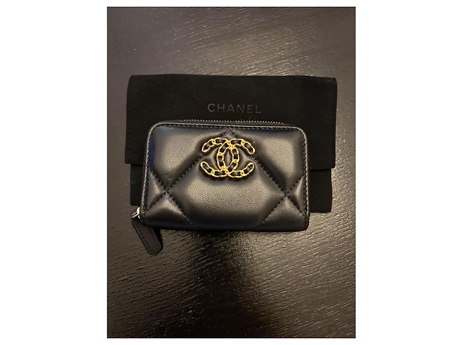 Portafoglio Chanel 19 in pelle di struzzo nera Nero - vista 3
