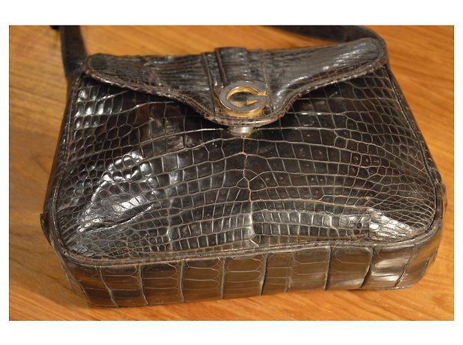 Borsa a spalla Gucci in coccodrillo color cioccolato - vista 9