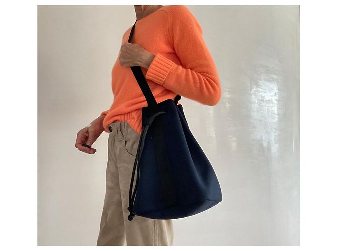 Autre Marque Borsa a spalla in neoprene blu marino con finitura nera Nero Blu navy - vista 7