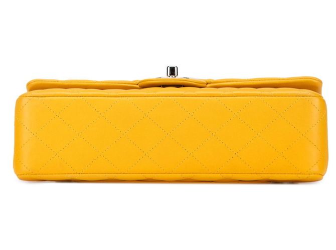 Borsa a Spalla Chanel Matelassé Coco Mark Double Flap con Catena Argento Giallo - vista 3