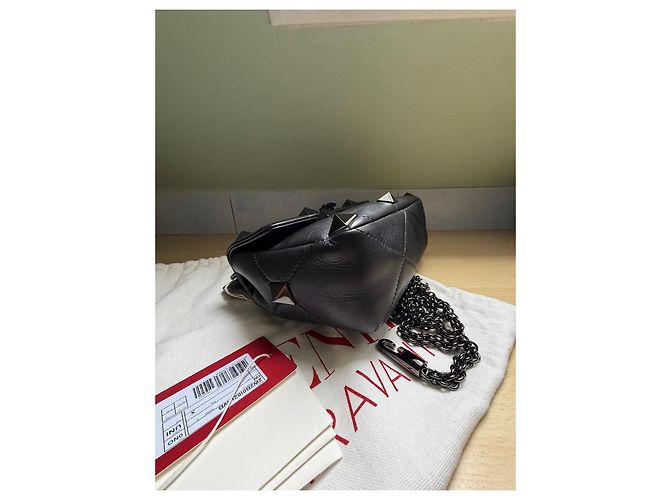 Borsa Valentino Garavani Roman Stud Nera in pelle d'agnello Nero - vista 7