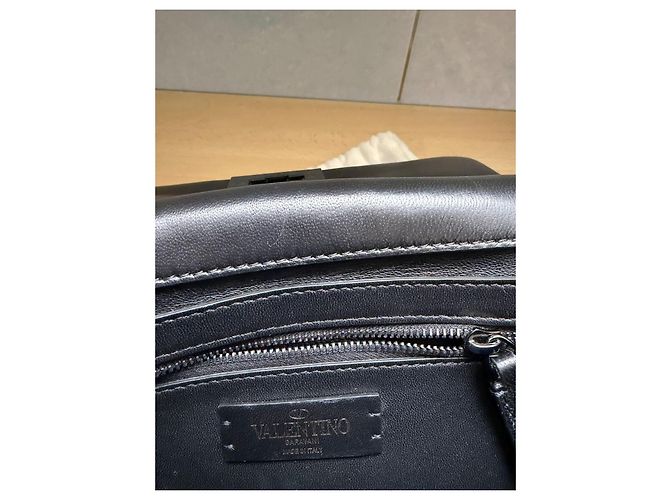 Borsa Valentino Garavani Roman Stud Nera in pelle d'agnello Nero - vista 9