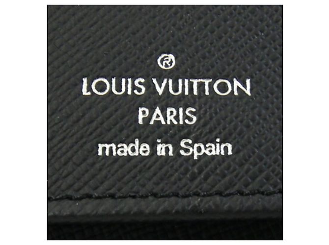 Louis Vuitton Taiga Zippy Wallet Black - view 5