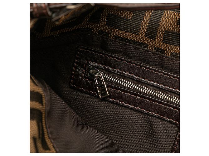 Fendi Braune Zucca Canvas Schultertasche - Ansicht 7
