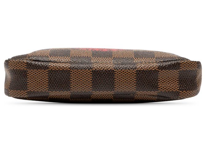 Mini Pochette Accessoires Louis Vuitton in Damier Ébène Marrone - vista 3
