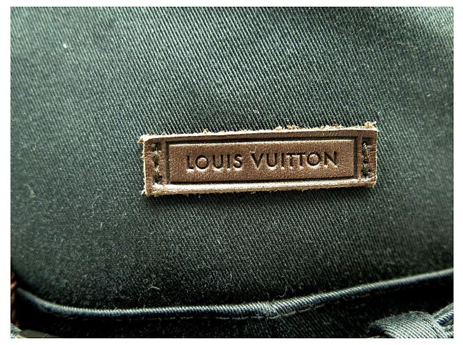 NEUER LOUIS VUITTON HUT GRÖSSE 60 AUS SCHWARZEM BAUMWOLL MIT DAMIER-INNENFUTTER - Ansicht 4