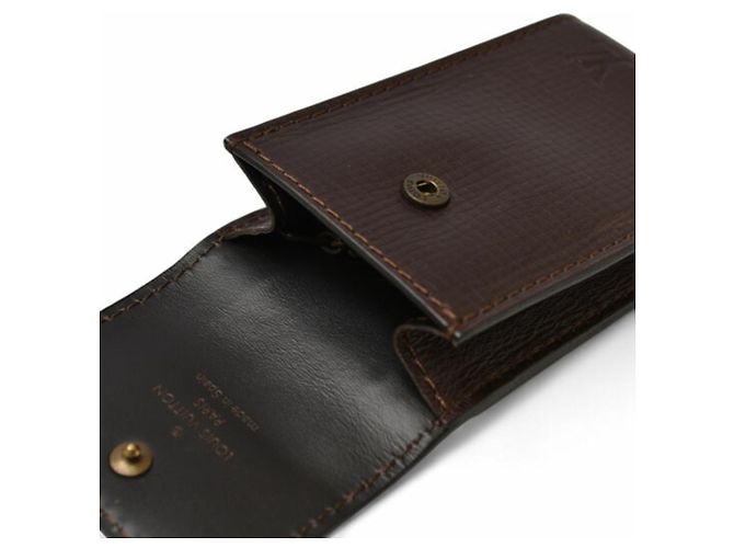 Louis Vuitton Vintage Keycase in Brown Utah Leather - view 8