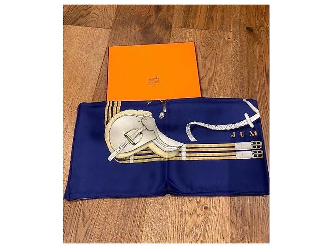 Foulard in seta 90 x 90 Hermès Blu navy - vista 5