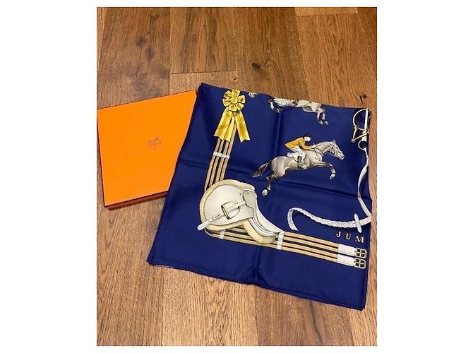 Foulard in seta 90 x 90 Hermès Blu navy - vista 6