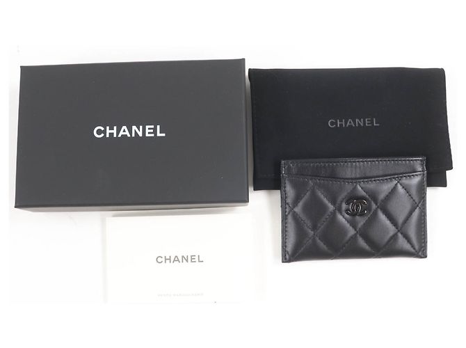 Estuche para tarjetas de visita de piel de cordero matelassé Chanel - vista 2