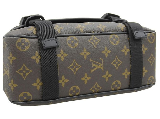 Borsa a Spalla LV Trail Monogram Macassar di Louis Vuitton Nero Monogramma - vista 4