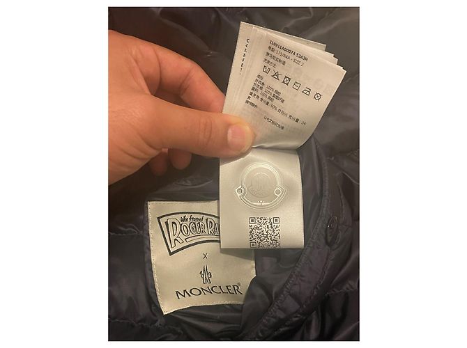 Moncler x Disney “Who Framed Roger Rabbit” Limitierte Edition – Wendbarer Teddy (2023) Blau - Ansicht 12