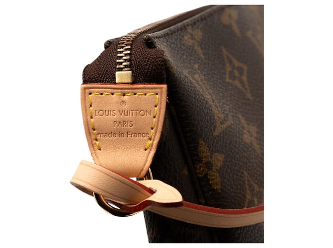 Pochette Accessoires Monogramma Marrone Louis Vuitton - vista 5