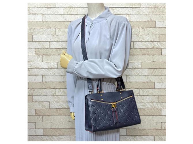 Borsa a spalla Monogram Empreinte Three PM di Louis Vuitton Rosso Blu navy - vista 2
