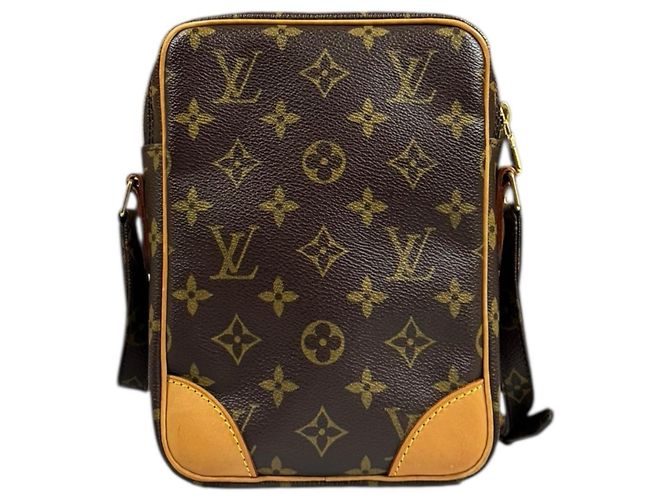 Borsa a Spalla Monogram Danube di Louis Vuitton Marrone - vista 3