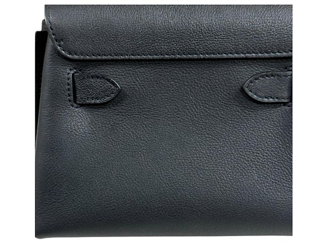 Borsa a Spalla Lock Me Ever MINI di Louis Vuitton Nero - vista 8