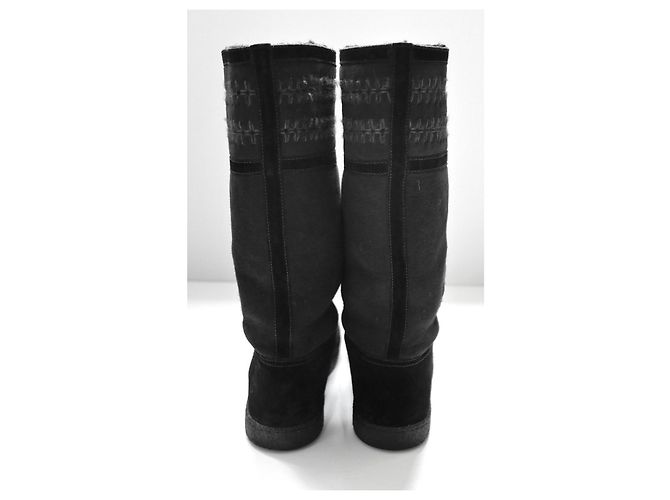 Stivali Mukluk foderati in shearling con logo CC di Chanel Nero - vista 5