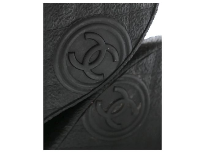 Stivali Mukluk foderati in shearling con logo CC di Chanel Nero - vista 7