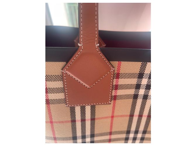 Burberry Tragetasche aus Stoff Schwarz Beige Rot Aus weiß - Ansicht 9