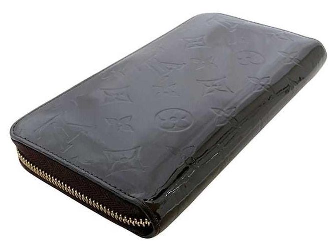 Cartera Larga Louis Vuitton en Amarante Burdeos - vista 5