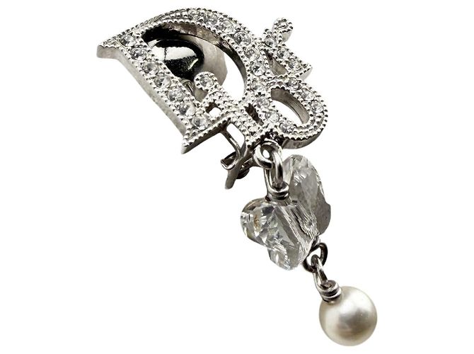 Orecchini in perle argentate con logo Christian Dior in cristalli strass - vista 8