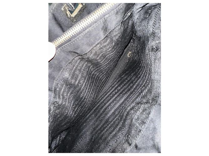 Borsa a spalla in pelle di vitello nera con logo in nylon Prada Nero - vista 4