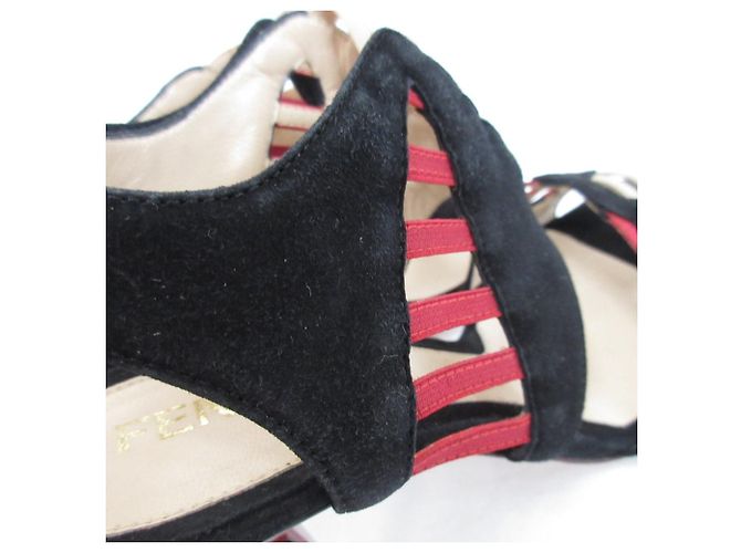 Fendi Wildleder High Heel Sandalen Schwarz - Ansicht 12