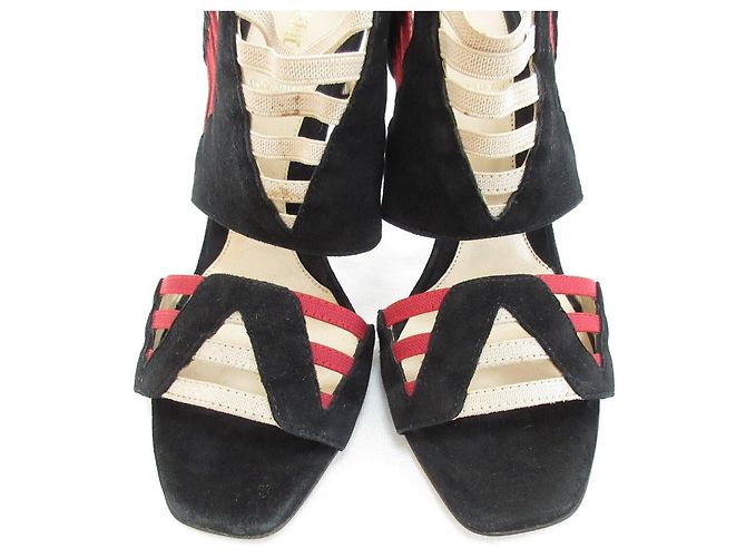 Fendi Wildleder High Heel Sandalen Schwarz - Ansicht 2