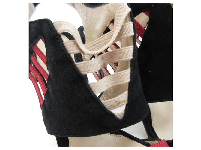 Fendi Wildleder High Heel Sandalen Schwarz - Ansicht 9