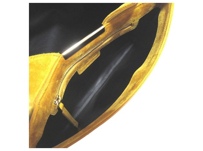 Borsa a spalla 2 in 1 in pelle scamosciata Roger Vivier Giallo Senape - vista 12