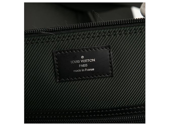 Gibeciere Borsa Gibecière Taiga Nera Louis Vuitton Nero - vista 5