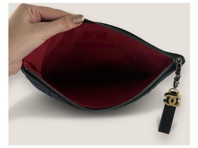 Clutch Chanel Gabrielle in tweed e pelle di vitello Blu - vista 6