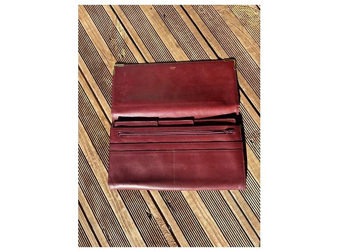 Pochette Must Cartier in Pelle Rosso Scuro Bordò - vista 3