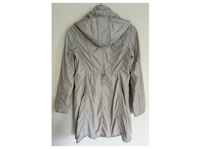 Parka Moncler Gris Impermeable con Capucha Desmontable - vista 3