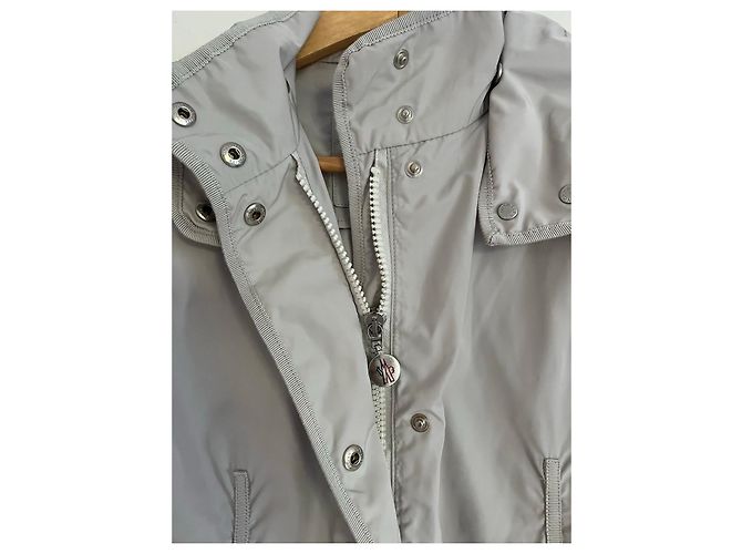 Parka Moncler Gris Impermeable con Capucha Desmontable - vista 5