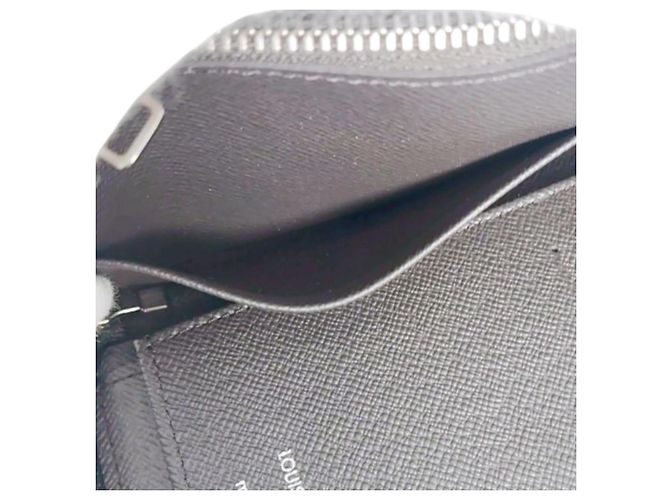 Louis Vuitton Zippy Geldbörse aus Damier-Canvas Braun Damier ebene - Ansicht 15