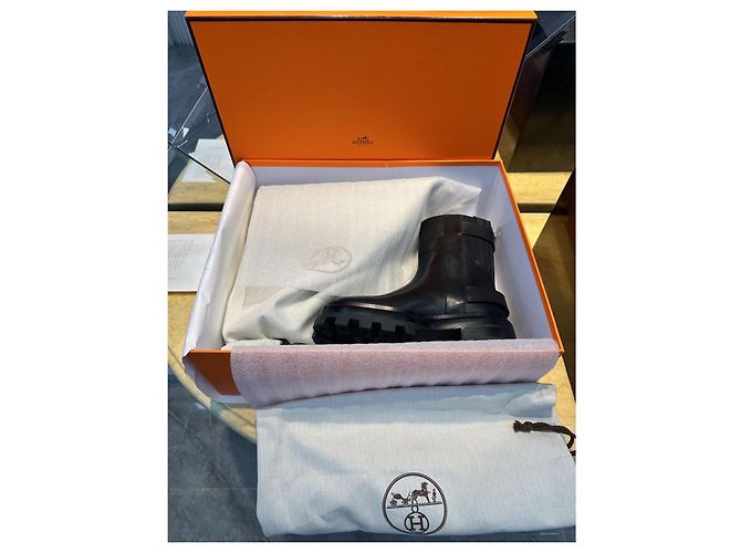 Stivaletti Hermès Vancouver in pelle nera Nero - vista 9