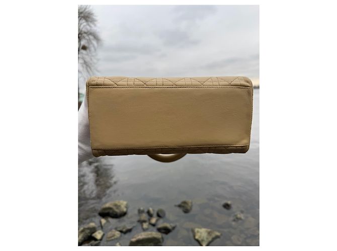 Christian Dior Lady Dior Handtasche aus Lammleder Beige - Ansicht 10