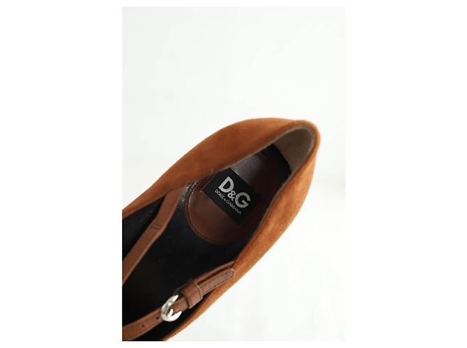 Dolce & Gabbana Braune Wildleder-Absatzschuhe - Ansicht 5