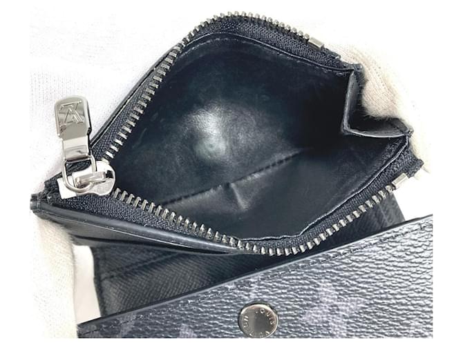 Billetera Victor Monogram Eclipse Louis Vuitton Negro Monograma - vista 13