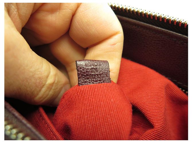 BOLSO LANCEL LISON A07894 DE CUERO GRANEADO BURDEOS CON BANDOLERA - vista 11