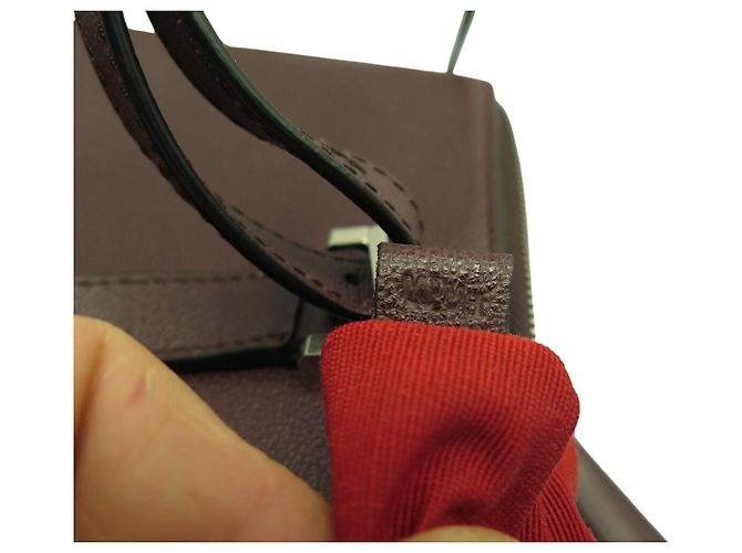 BOLSO LANCEL LISON A07894 DE CUERO GRANEADO BURDEOS CON BANDOLERA - vista 9