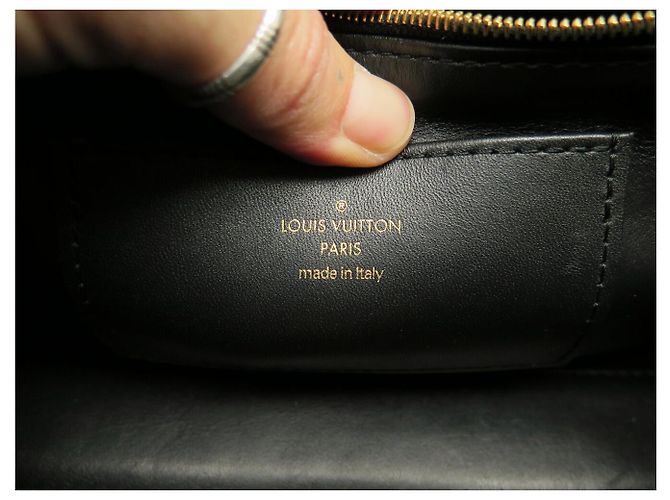 LOUIS VUITTON GO-14 MM MALLETAGE SCHWARZE LEDERUMHÄNGETASCHE - Ansicht 15