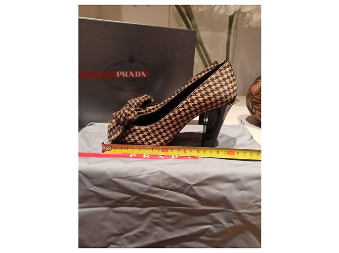 Tacchi Prada in finta pelliccia nero marrone 35 Marrone chiaro Marrone scuro - vista 9