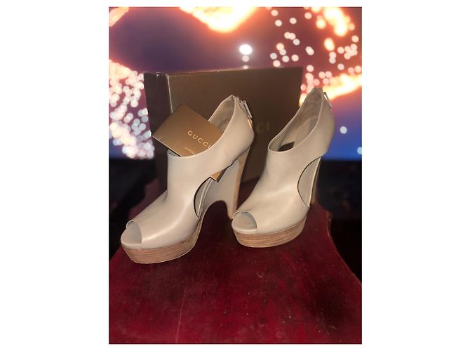 Botines Peep-Toe Gucci de cuero gris con tacón escultural - vista 4