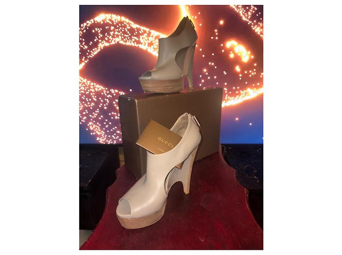 Botines Peep-Toe Gucci de cuero gris con tacón escultural - vista 6